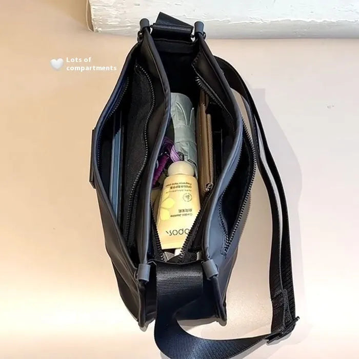 Niche High Sense unisex casual trendy cool retro Oxford cloth small square crossbody bag, single bag without ornaments.