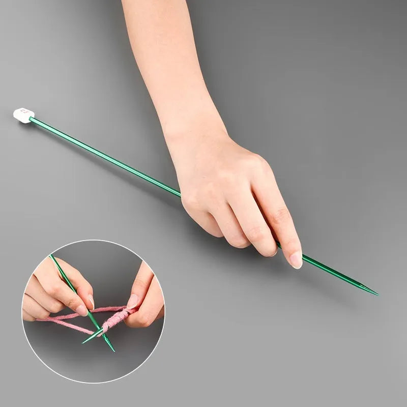 Aluminium alloy crochet hook set showing multiple sizes from 2.0mm to 9.0mm with protective caps