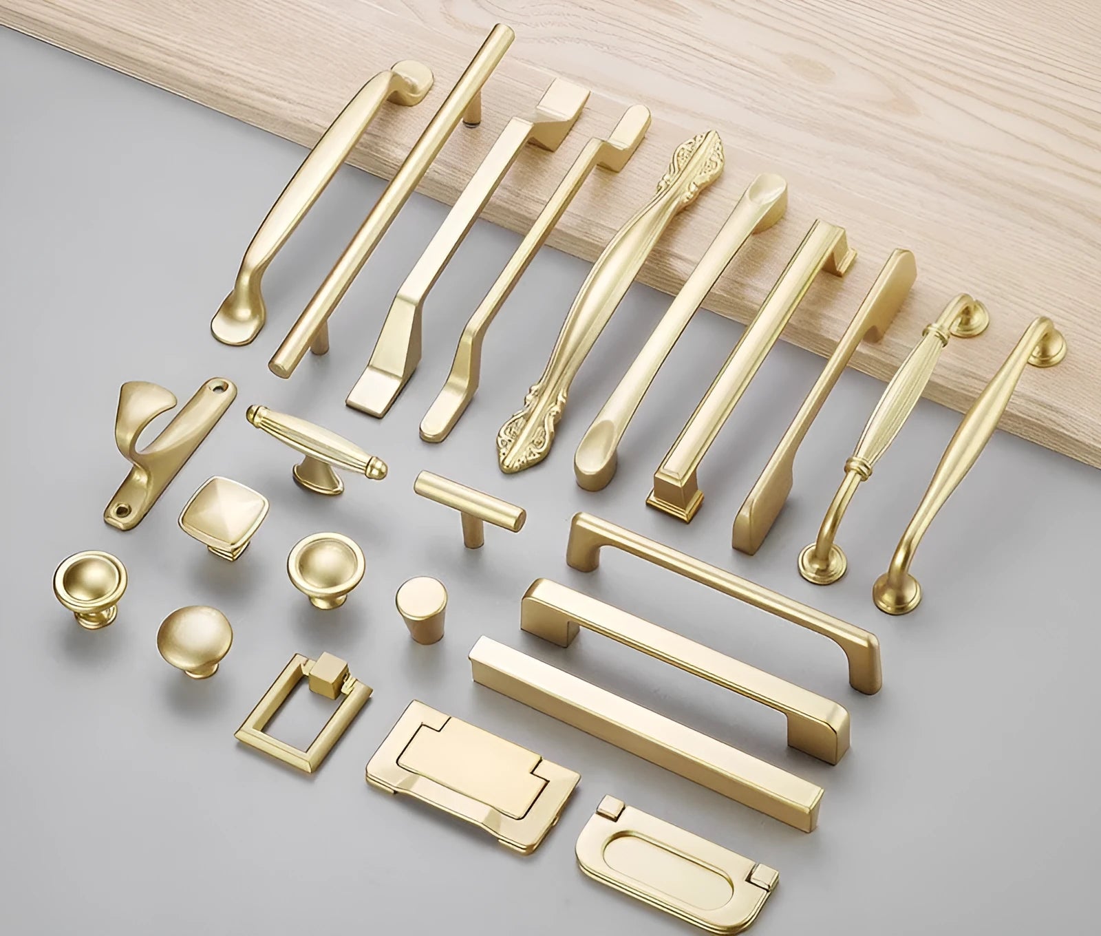 Gold T-shaped aluminium alloy cabinet handle showing three hole distance options
