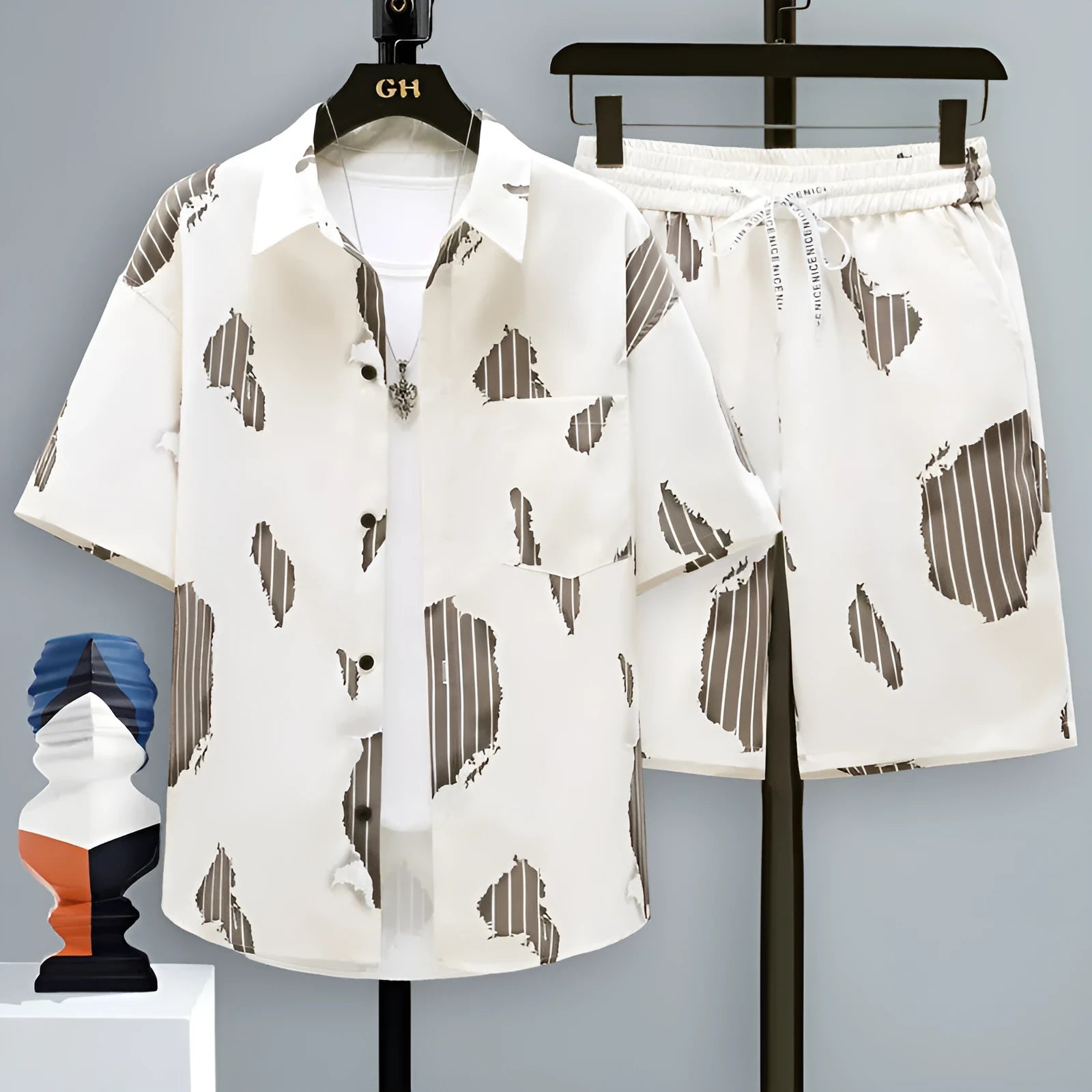 Men's casual polyester sports shorts two-piece set with matching short sleeve top