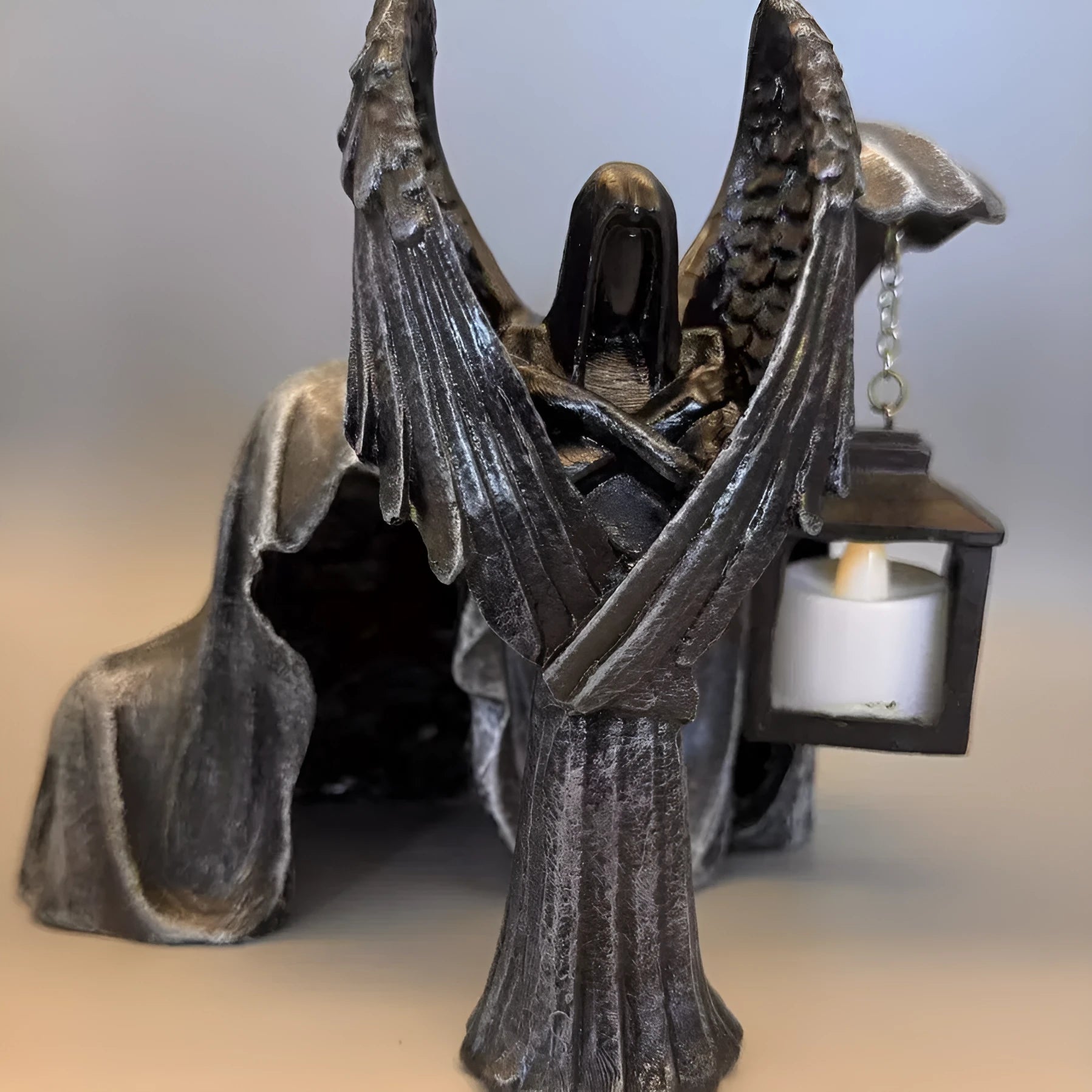 Dark angel resin statue ornament measuring 17 cm height with detailed sculptural features