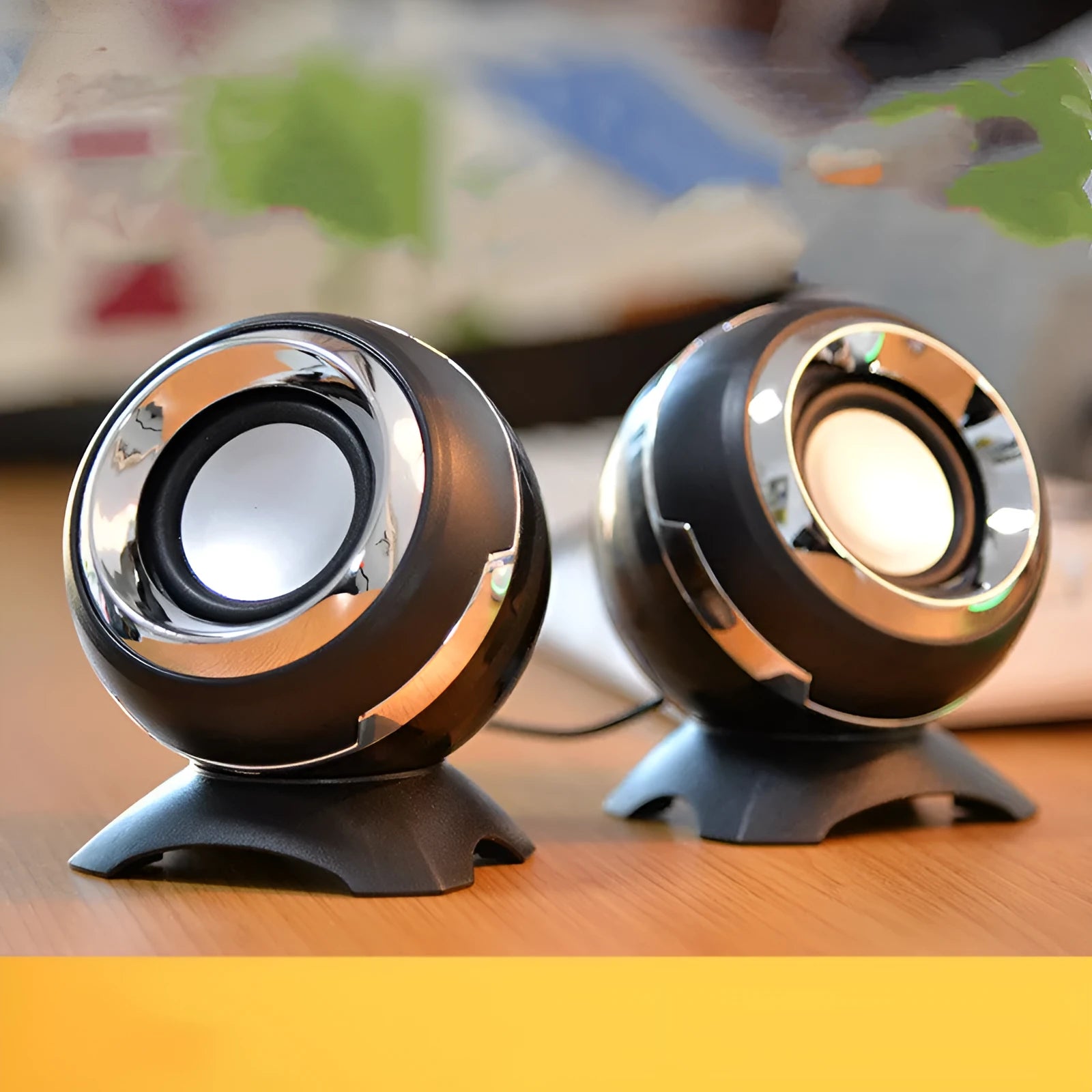 Mini desktop multimedia speakers in black and gold finish with USB power