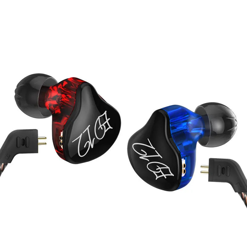 In-ear wired headphones subwoofer HIFI with microphone and 3.5mm L-bend plug on a flat surface