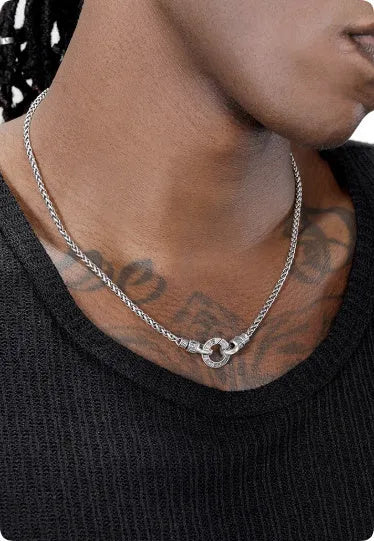 Women's solid S925 sterling silver clavicle necklace on a chain with length options.