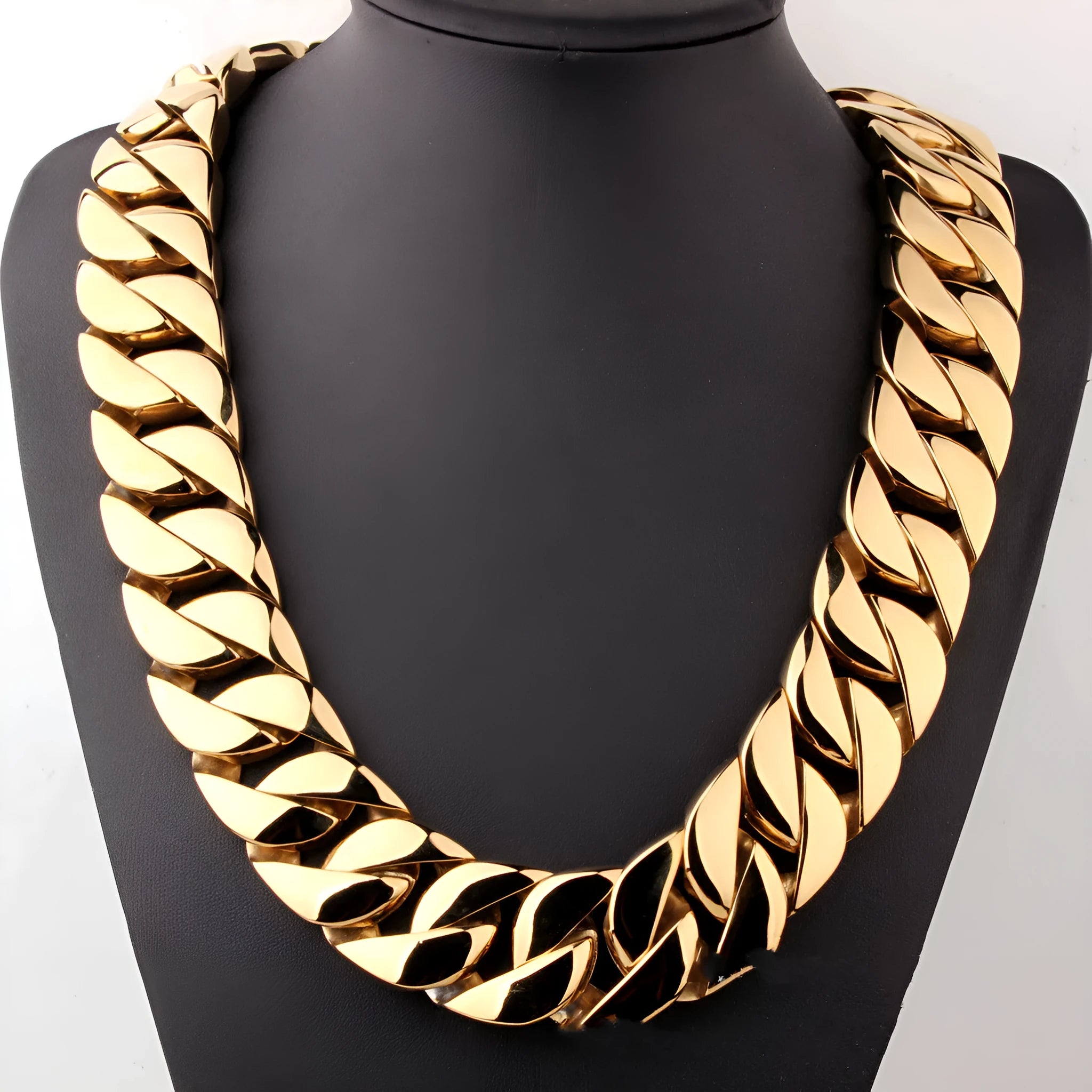 Men's gold titanium steel vacuum plating casting necklace with geometric whip chain design on white background
