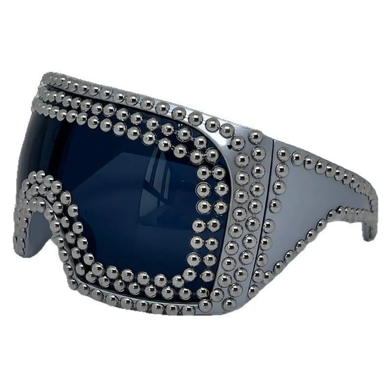 Men's punk sunglasses with super large rim frame and square rivet detailing in silver colour