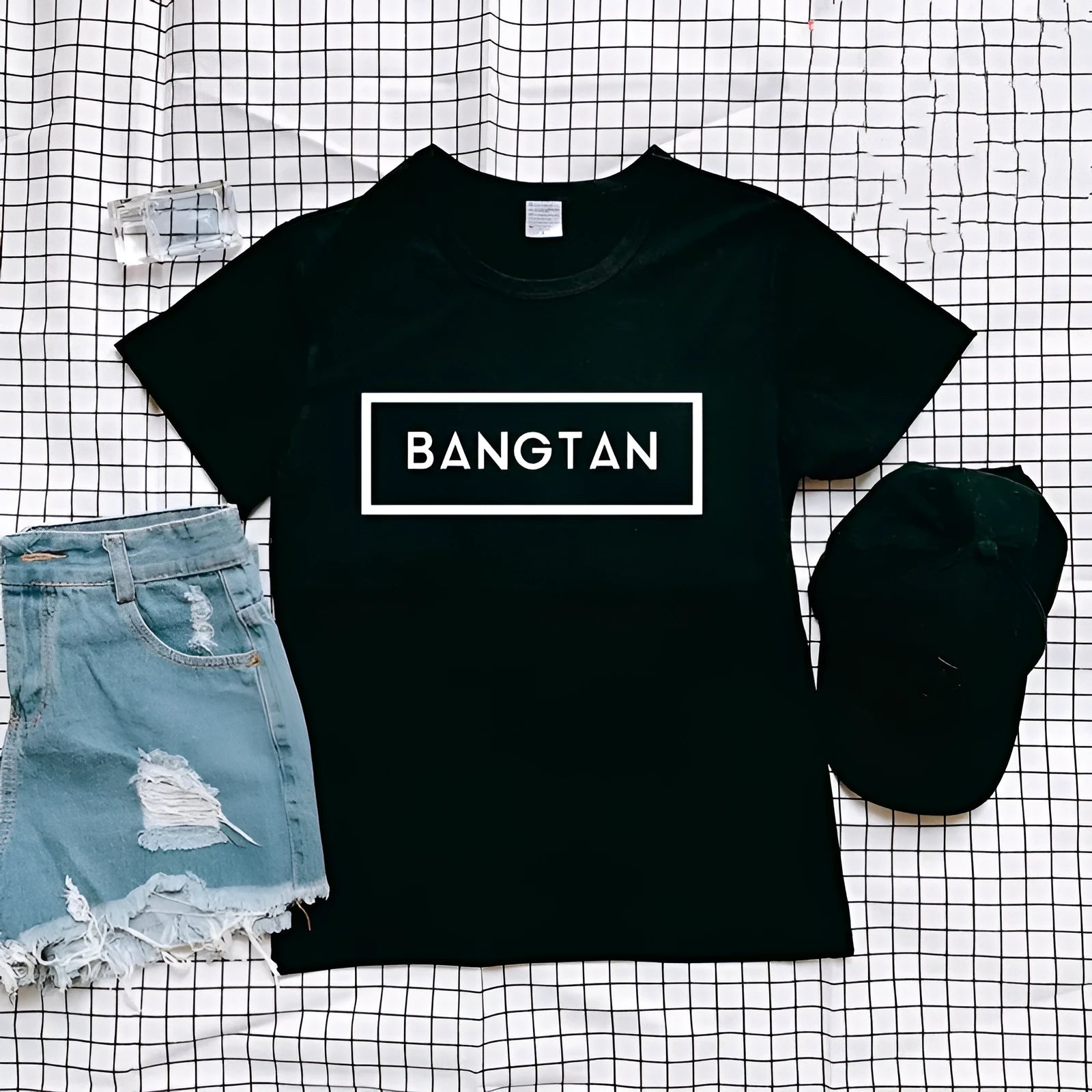 Alphanumeric cotton T-shirt in Black, crew neck and short sleeves, plain graphic print