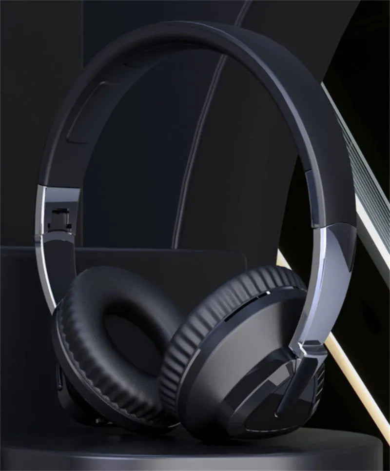 H3 wireless stereo over-ear headset in black with Bluetooth 5.0, 10-metre range, and AUX/TF card connectivity