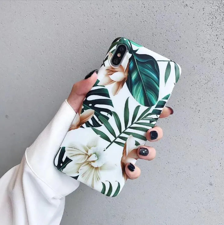 Retro floral banana leaf TPU phone case compatible with iPhone XR, back cover in flower leaves colour
