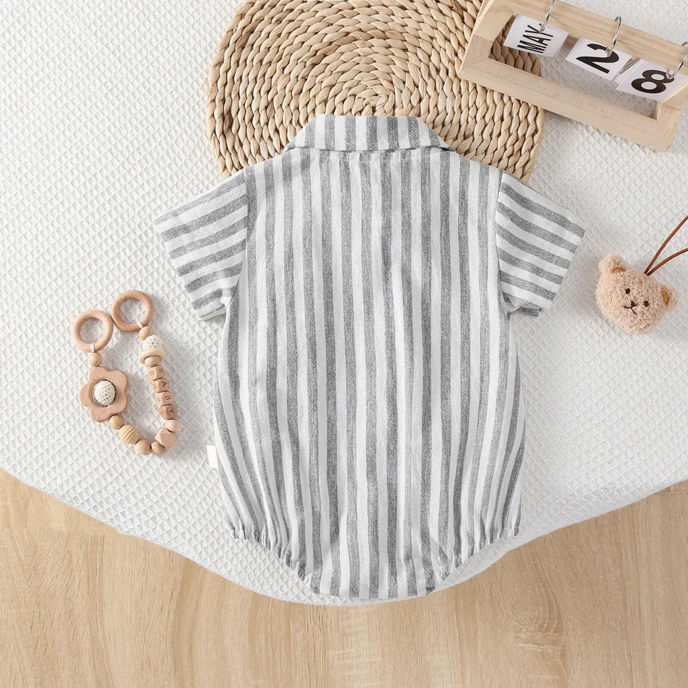 Baby thin cotton short sleeve romper in light gray for boys summer wear 66cm to 90cm