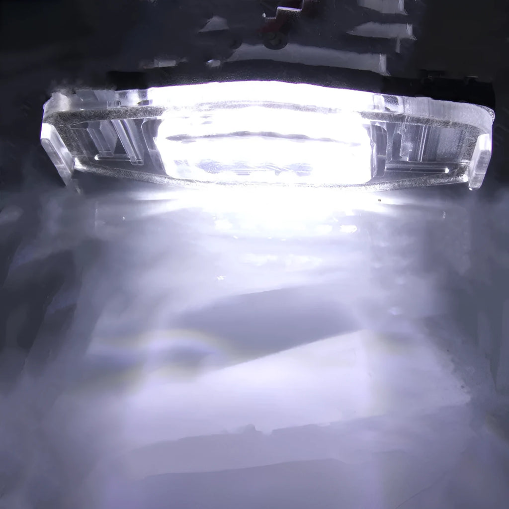 White LED licence plate light for Honda CIVIC with plastic housing and 12V connection