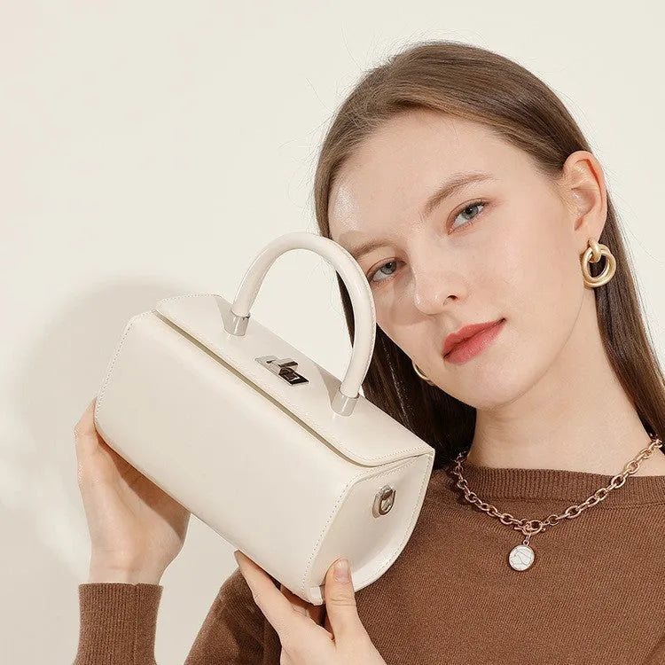 New leather one-shoulder crossbody women's bag in cowhide box shape with clamshell opening