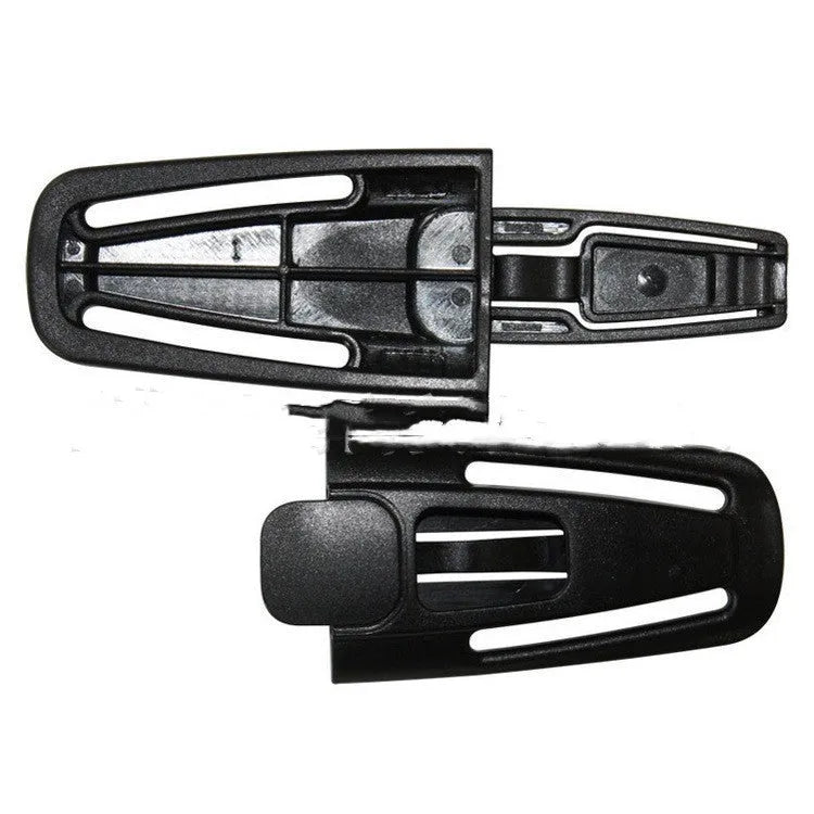 Black nylon seat belt buckle clip for child safety seats measuring 14.5 by 4 centimetres