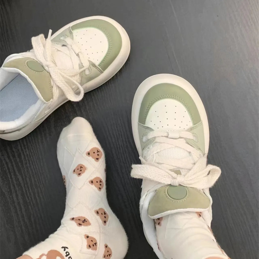 Women's green casual shoes with PU mesh upper and flat heel design