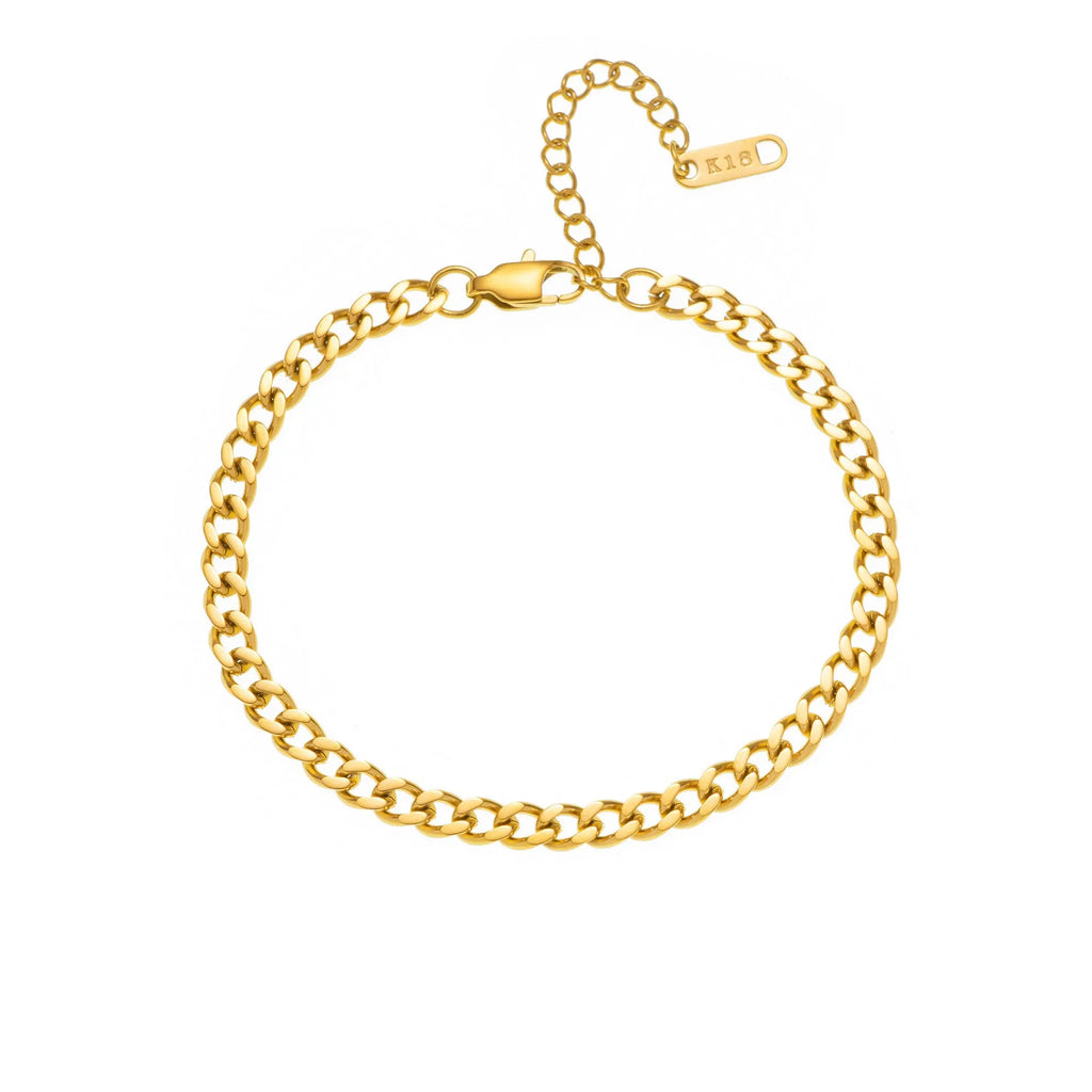 Gold and silver titanium steel necklaces with letter, number, and heart pendants on 40cm chains.
