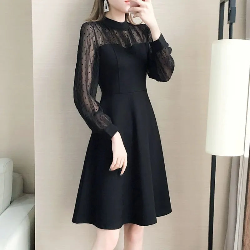 Black polyester lace long sleeve underdress in solid colour, regular sleeve type, for layering