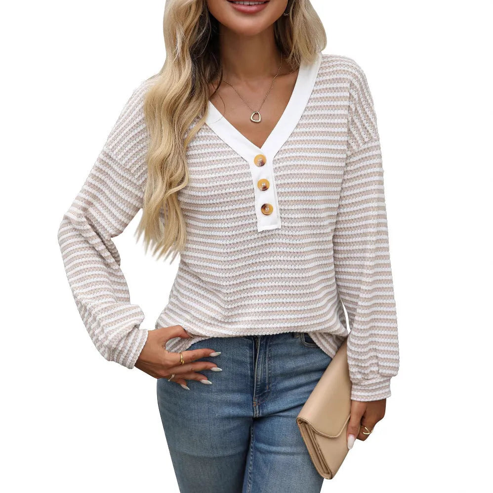 Women's patchwork V-neck pullover top with long sleeves in loose fit casual street fashion style