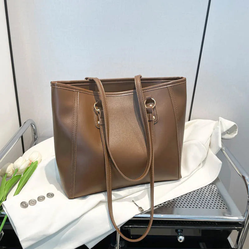 Retro contrast colour large capacity PU tote bag in horizontal square shape with slit pocket