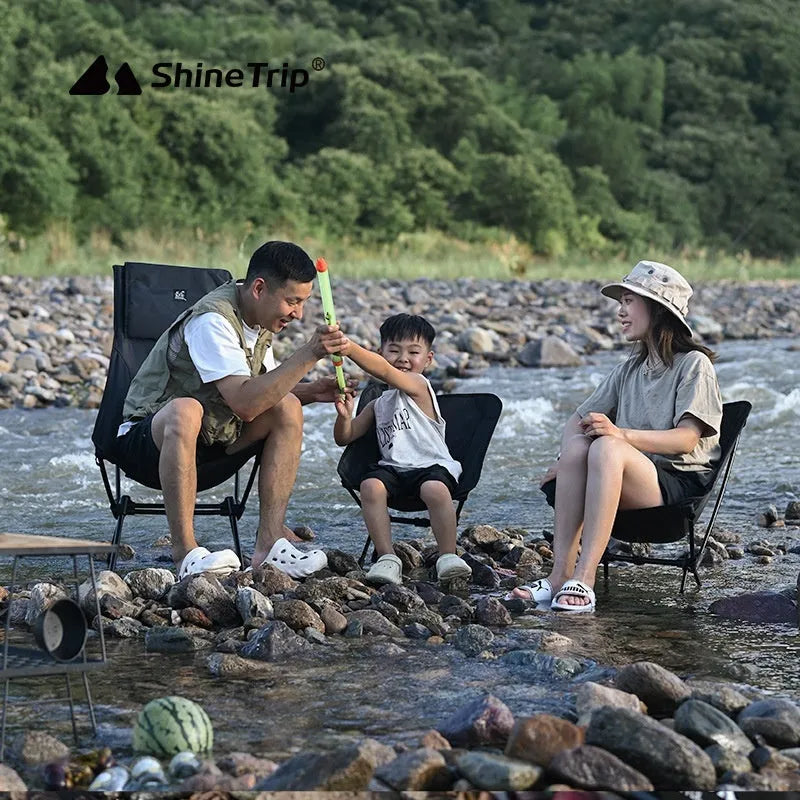 Folding moon chair with aluminium alloy frame and Oxford cloth seat in army green high back style