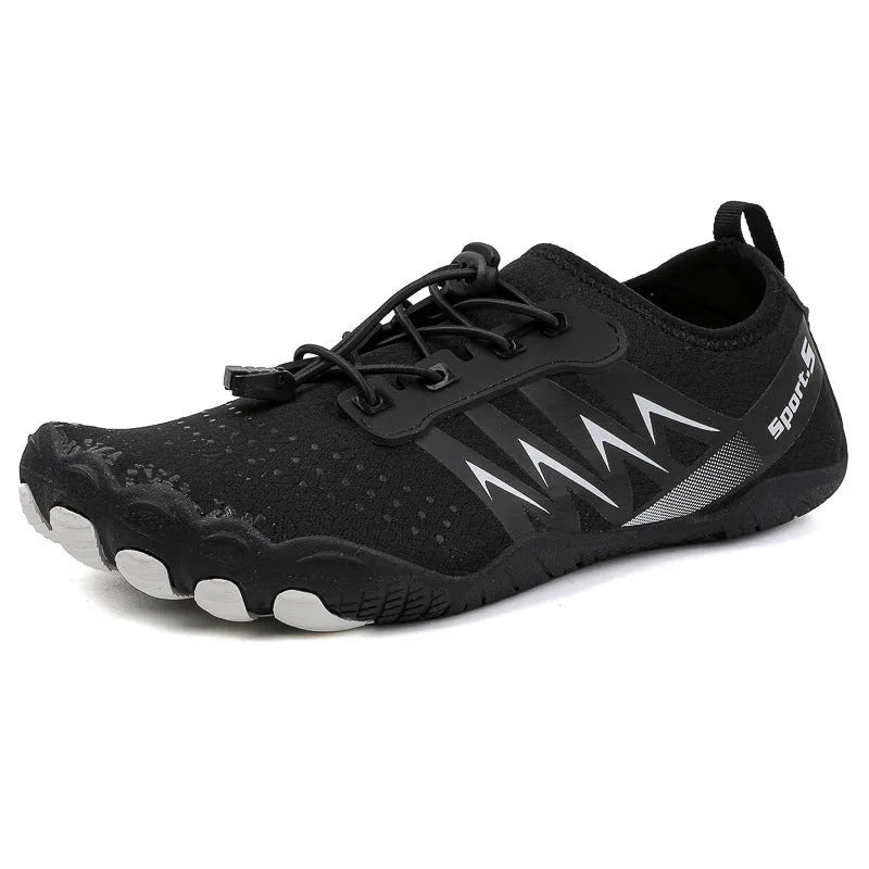 Quick-drying wading river tracing shoes with mesh upper and rubber sole in gray low-top design