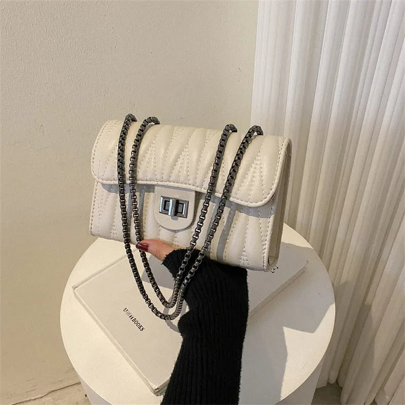 Women's small retro textured diamond pattern PU handbag in horizontal square shape with shoulder strap