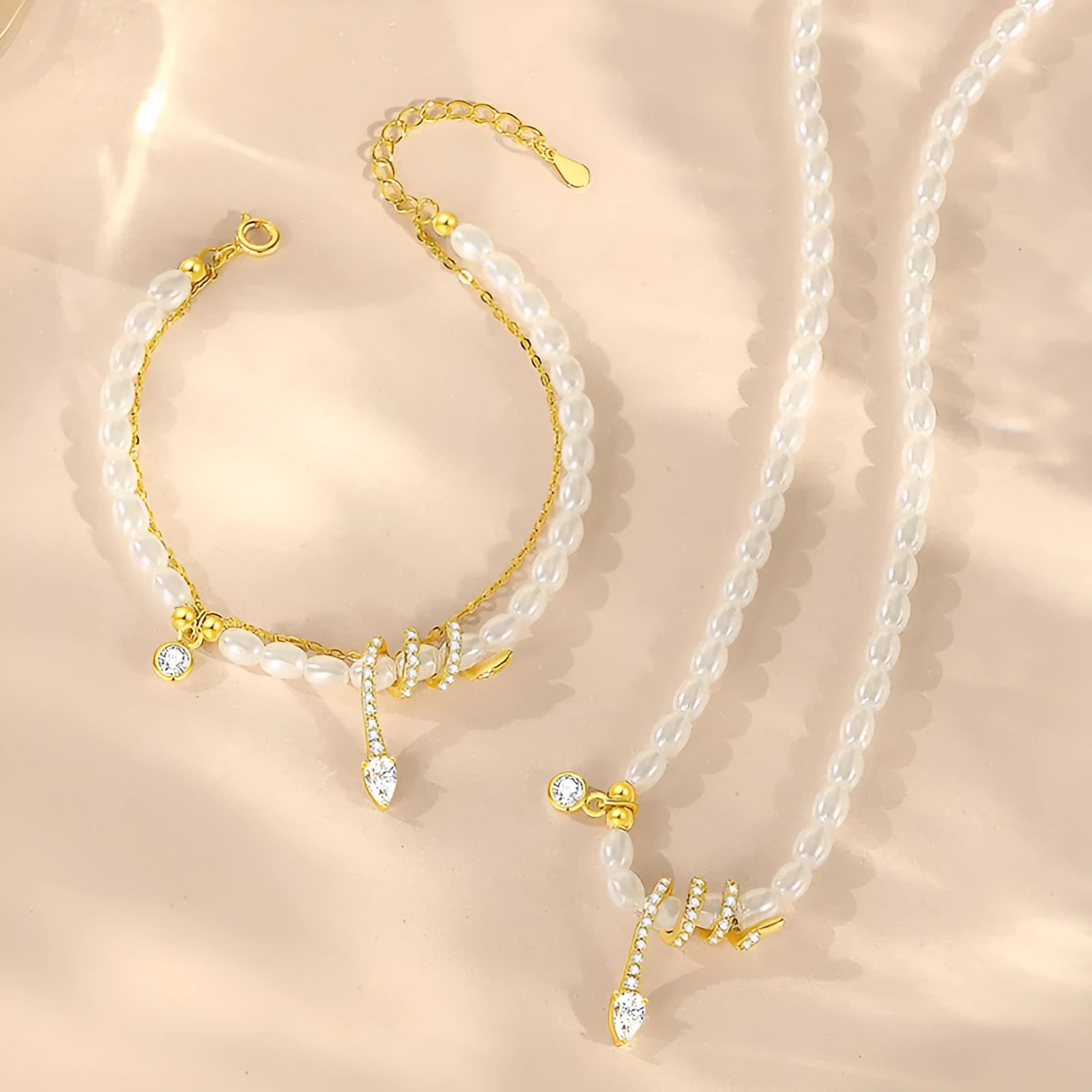 New Chinese style snake motif bracelet in 925 silver with electroplated gold or white finish