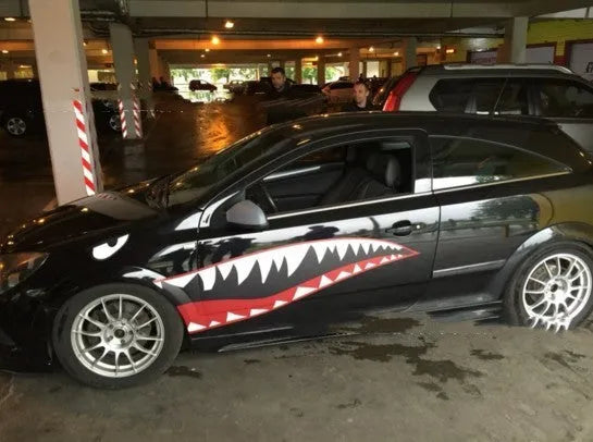 Large shark design car sticker measuring 150cm in length for vehicle decoration