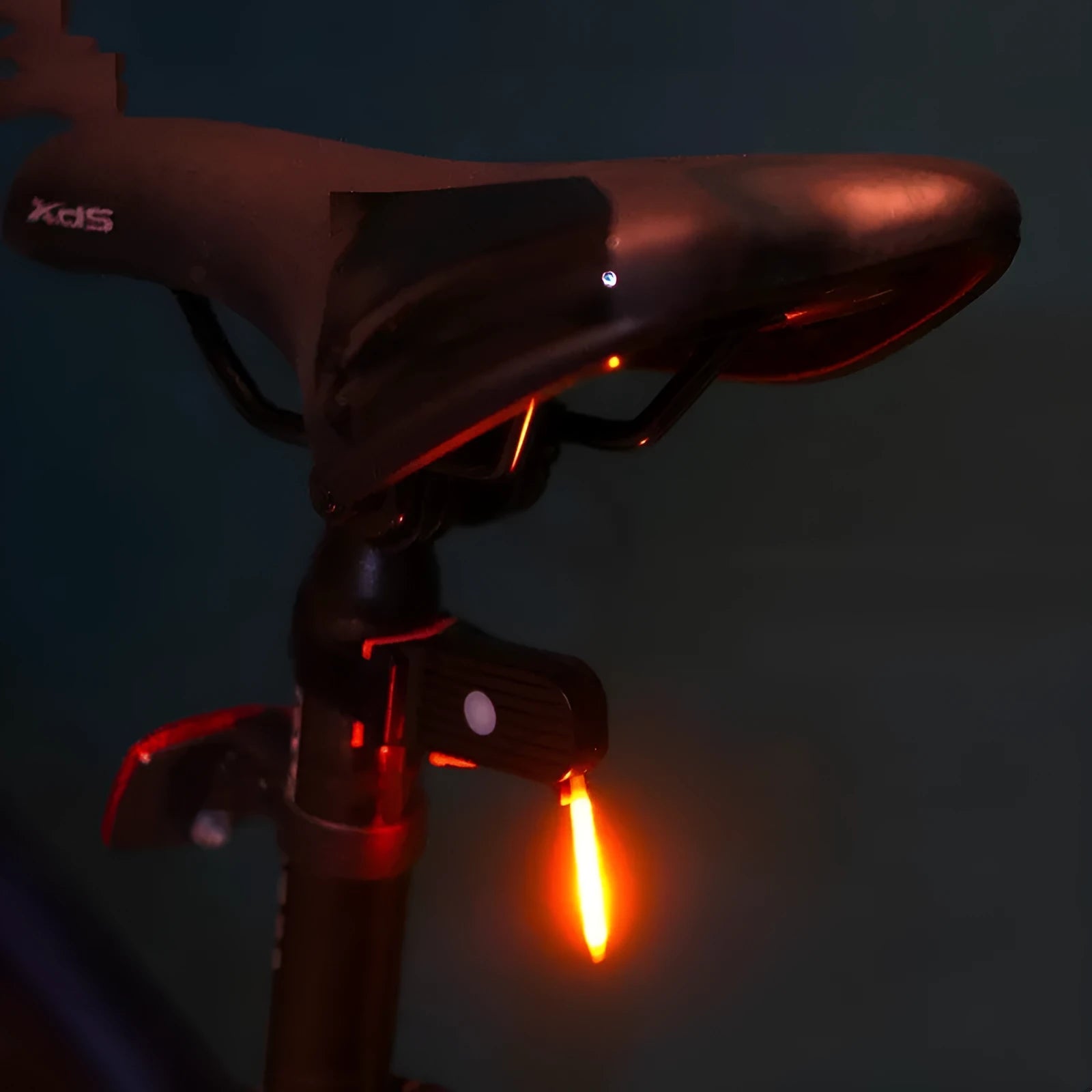 Waterproof USB charging cycle taillight in yellow for night riding safety
