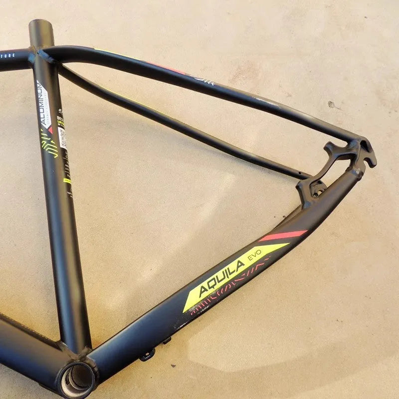 29-inch black green aluminium mountain bike frame with inner cable routing