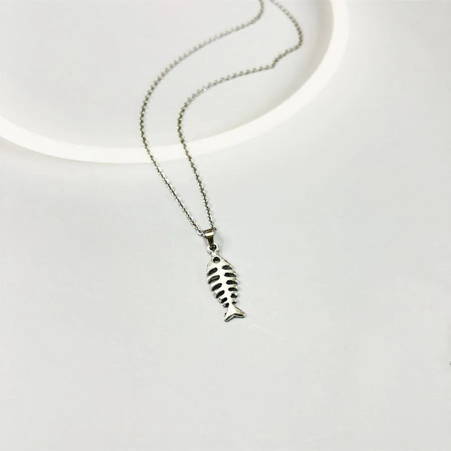 Fishbone pendant necklace and matching earrings set with adjustable O-shaped chain in retro style