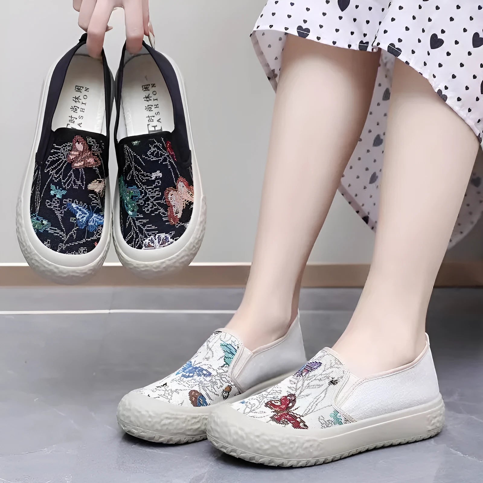 Old Beijing slip-on canvas shoes in white, round toe, shallow mouth, injection-moulded sole