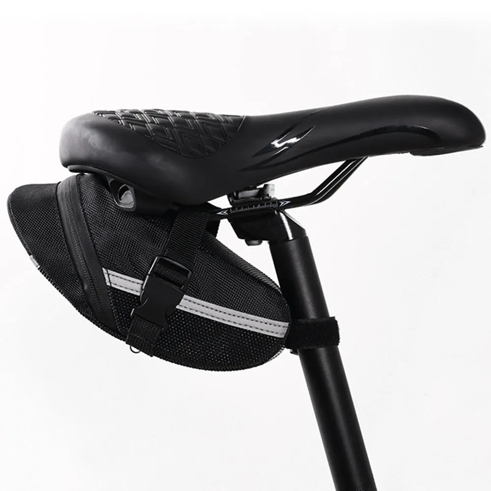 Black polyester cycling quick release tail bag 20x8x6cm for mountain bike saddle storage with padding