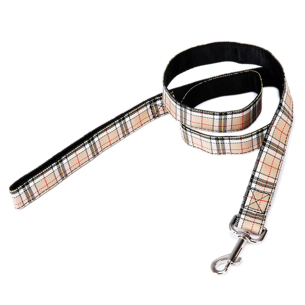 Black imitation nylon pet traction rope with plaid stripe, 120cm length, on white background