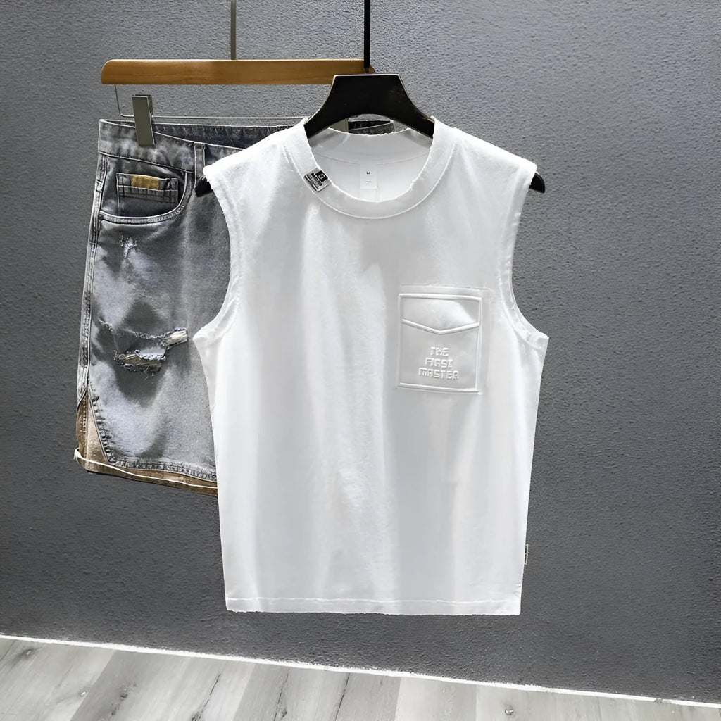 Solid colour cotton sleeveless t-shirt in loose fit with straight hem design