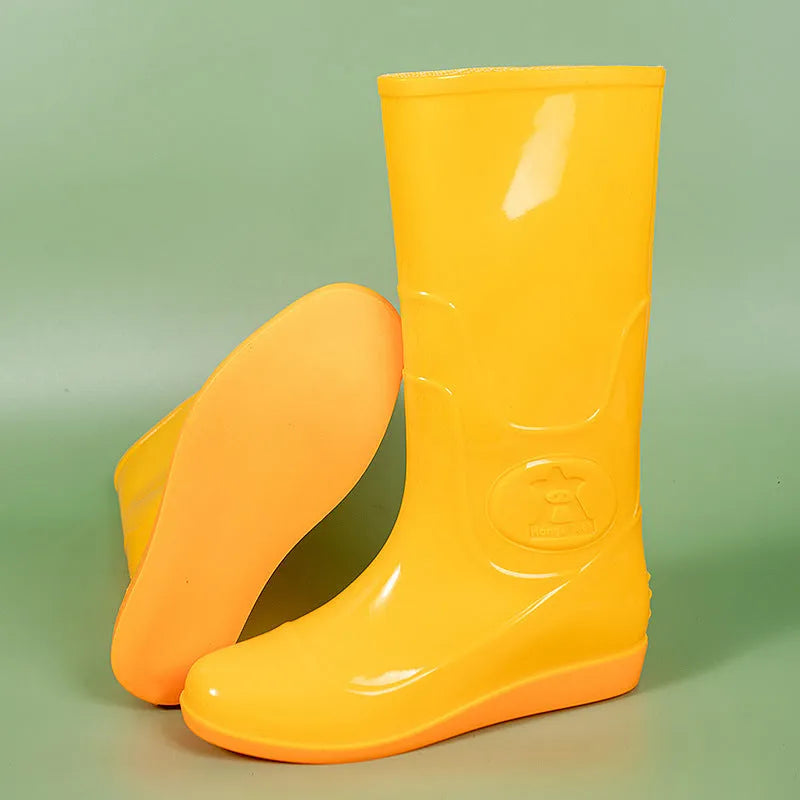 Flat washable PVC rain boots for men in white, with high tube and round toe - labour protection footwear