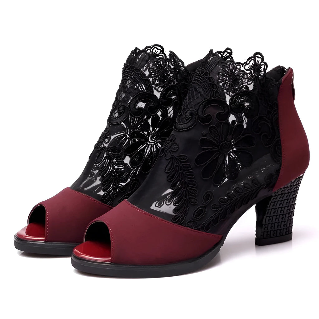 Women's black lace gladiator sandals with square high heels, floral patterns and peep toe design