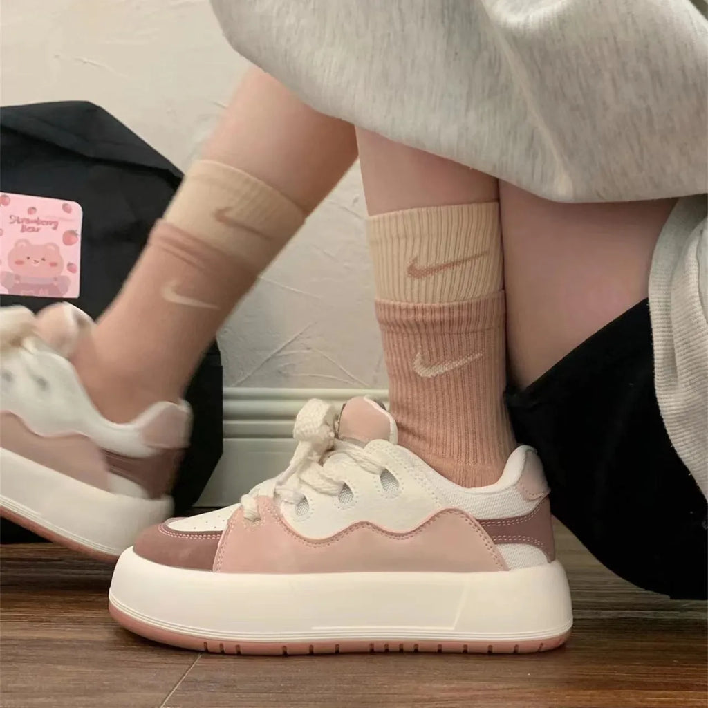 Women's green casual shoes with PU mesh upper and flat heel design