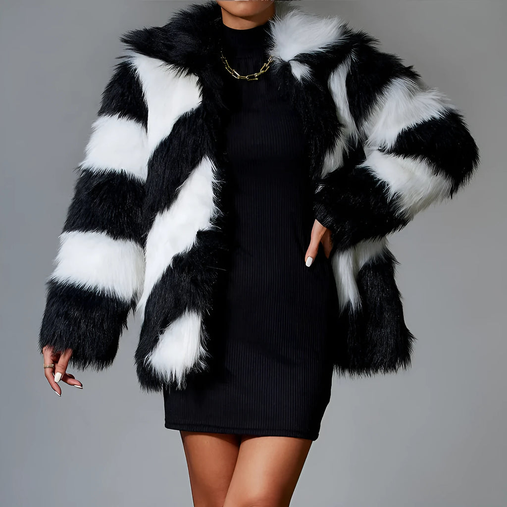 Women's contrast lapel faux fur collar coat in picture colour with normal 50cm length