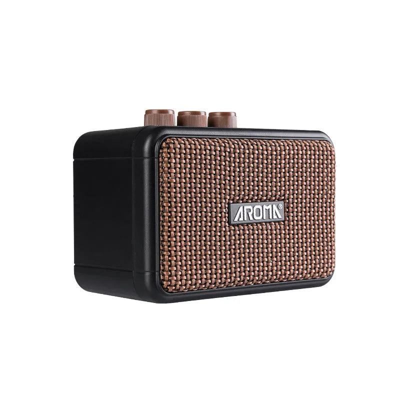 AG04 mini portable electric guitar loudspeaker box in plastic casing with data cable