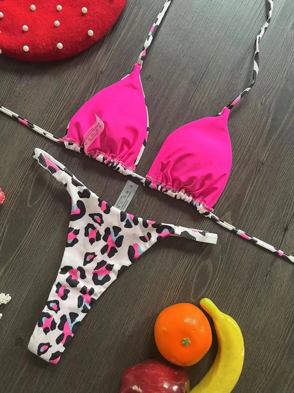 Women's printed bikini swimsuit in quick-drying nylon fabric with cotton-lined briefs