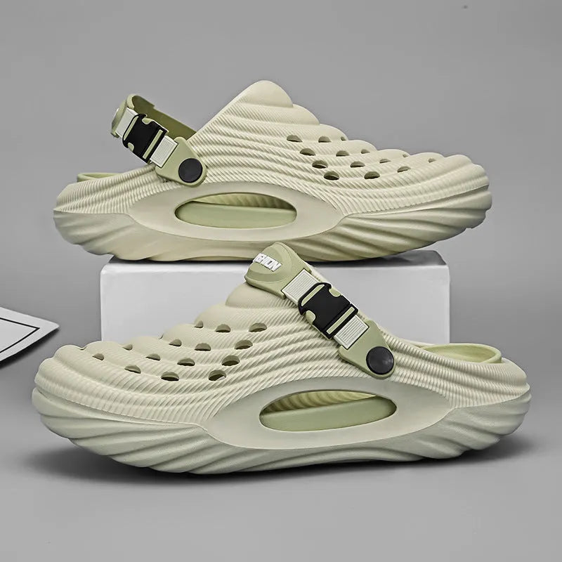 Men's casual platform slippers in solid colour with hollow-out EVA upper, size 40/41