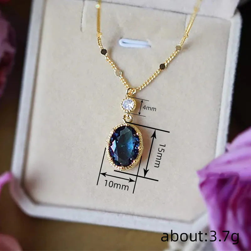 Gold geometric pendant necklace on copper chain with French retro style