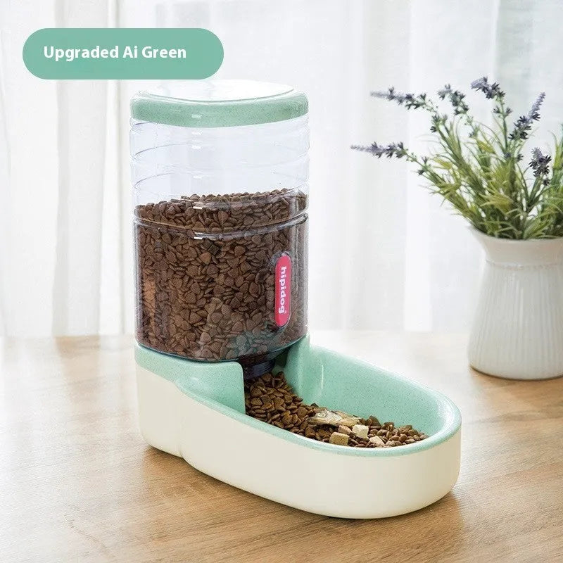 Automatic gravity-fed pet feeder or water fountain with 3.8-litre reservoir in blue, green, grey, or pink colour.