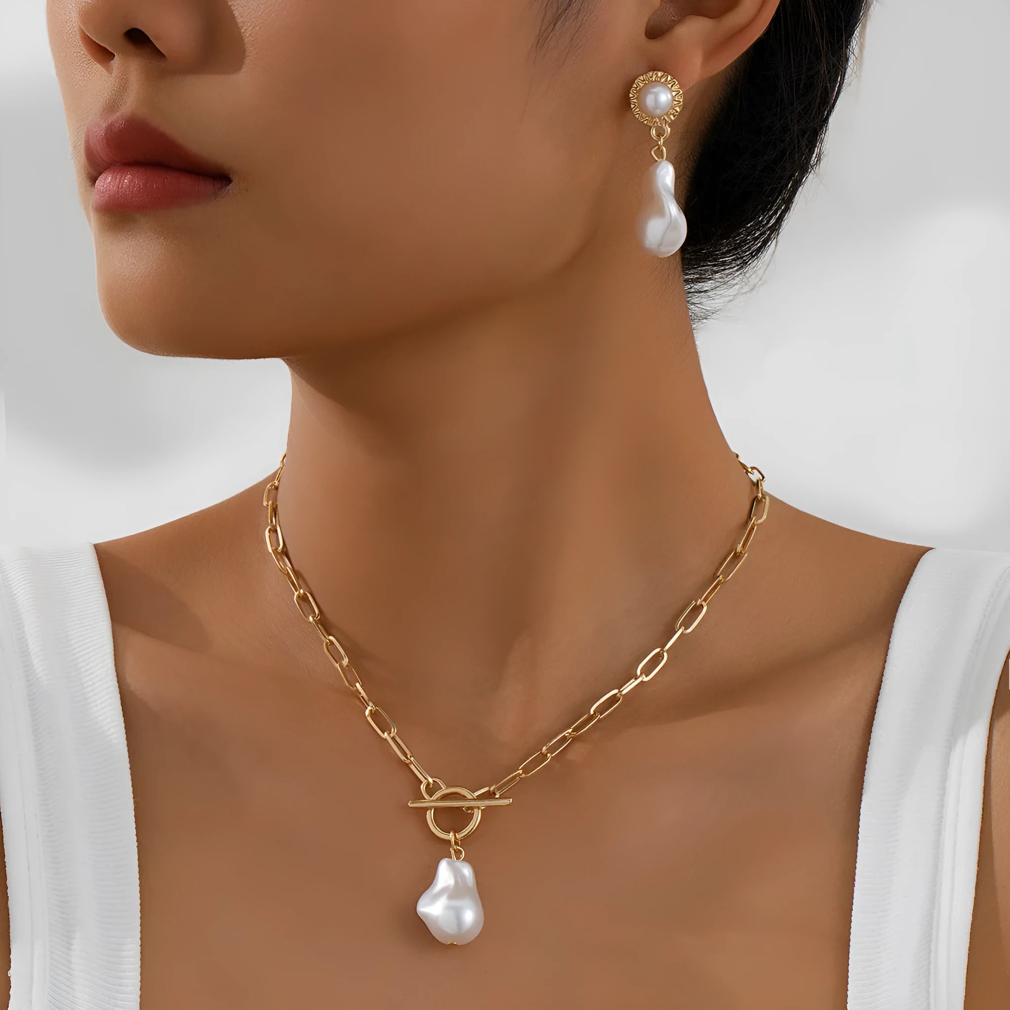 Gold colour retro baroque pearl necklace and matching ear stud jewellery set for women