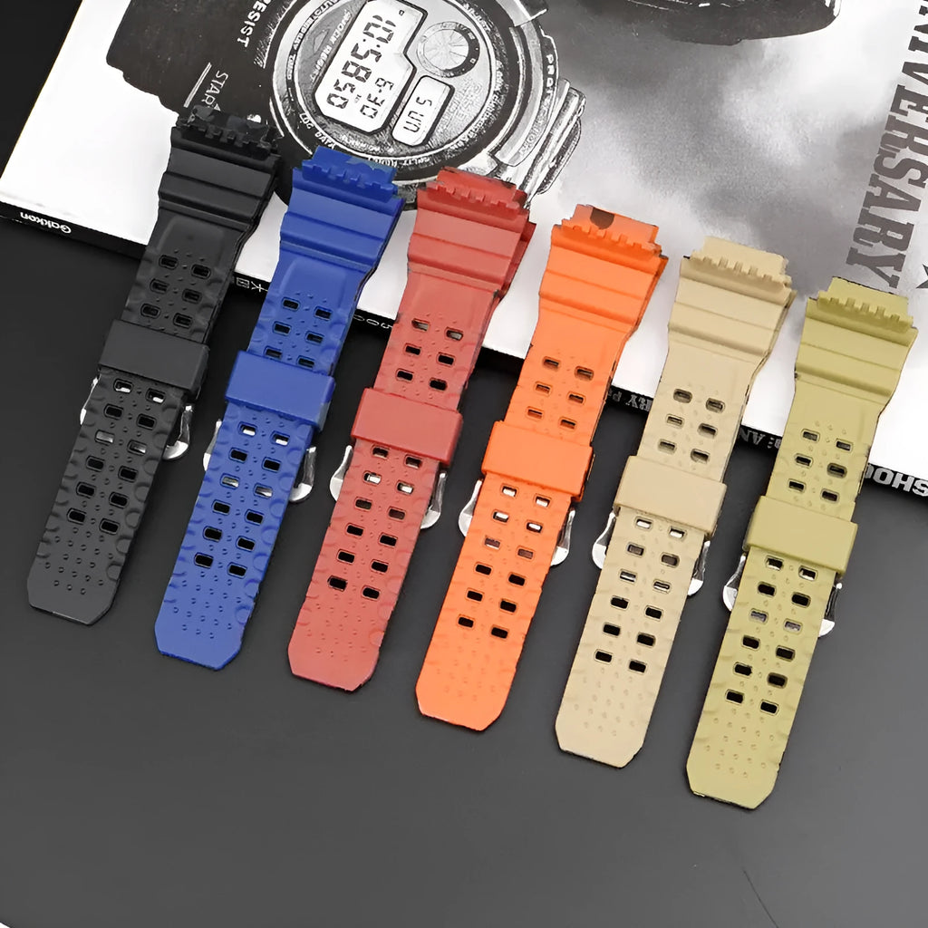 Camouflage patterned TPU watch strap with a silver buckle, showing its 12+7cm length.