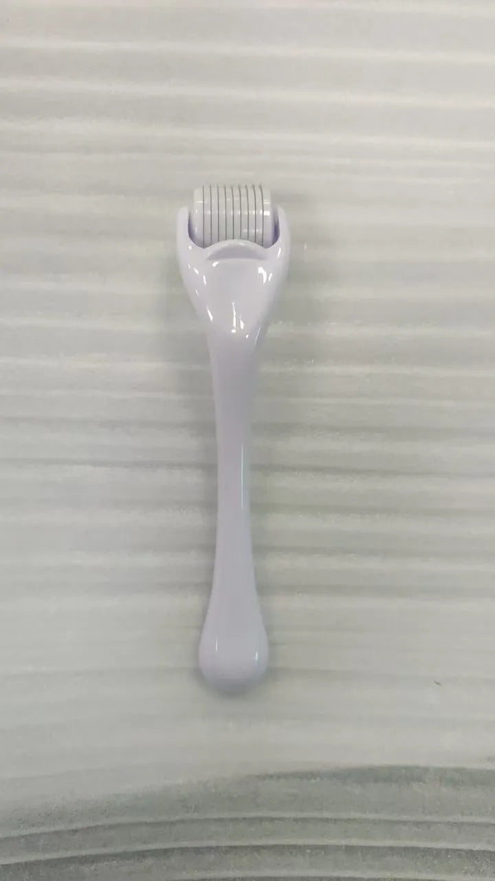 Mechanical derma roller pen with colour options and three needle size specifications for microneedling