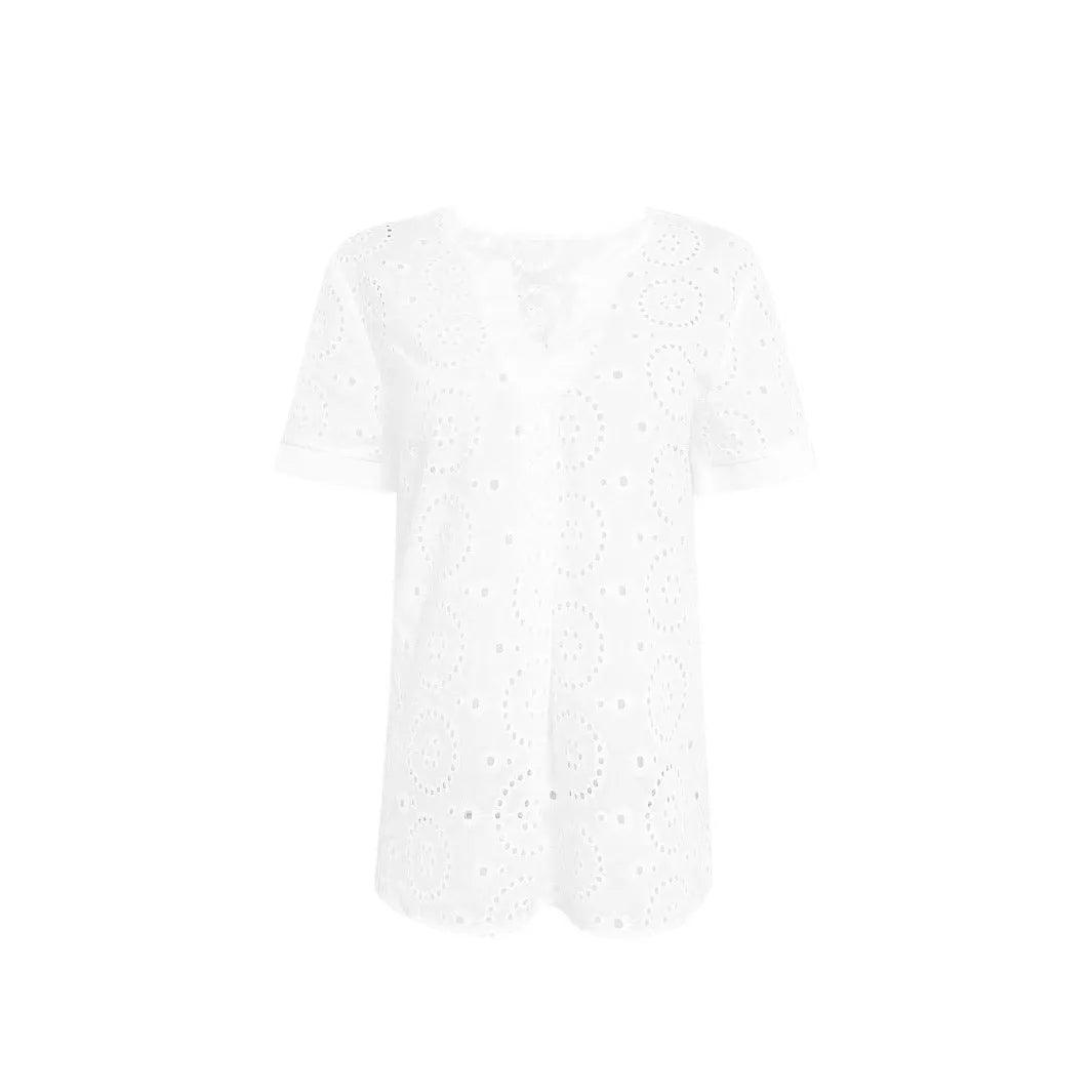 White women's V-neck T-shirt with hollow-out detailing and loose Japanese-Korean casual style