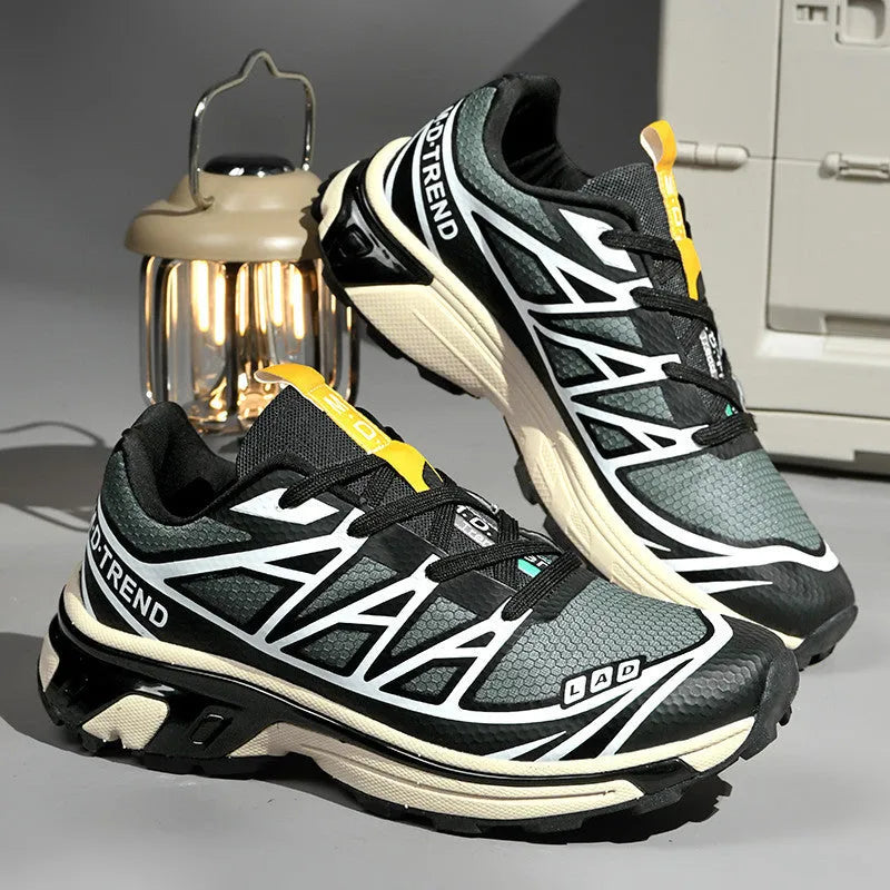 Low-top leisure hiking shoes with artificial leather upper and rubber soles in multiple colour options