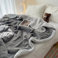 Thick lambskin-style polyester blanket in solid colour, single size 70x100cm for dormitory use