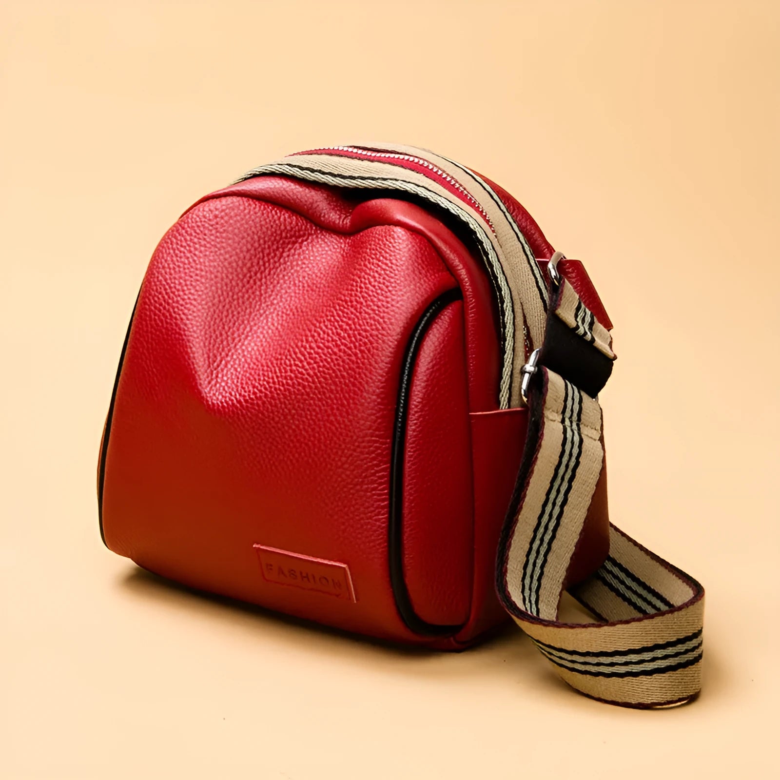 Genuine cowhide saddle bag for women, small square shape, black leather, car-suture detail, detachable handle